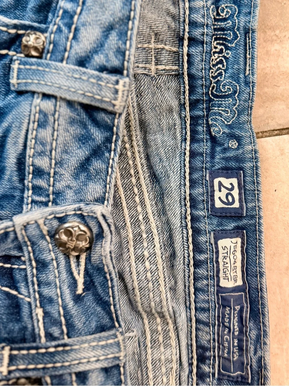 Miss Me Buckle Jeans Sz 29 Fleur de Lis Jeweled Straight Leg Medium Wash